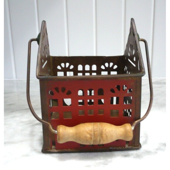 Vtg? Granny Chic Cottage Core Metal House Basket Green Red Wooden Handle Hearts - Picture 5 of 13